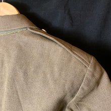Lade das Bild in den Galerie-Viewer, Original WW2 US Army Class A Dress Jacket 1940 - Private Ryan Prop - 39 Regular - The Militaria Shop