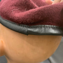 Lade das Bild in den Galerie-Viewer, Genuine British Army Airborne Forces Paratrooper Beret - Size 56 - The Militaria Shop