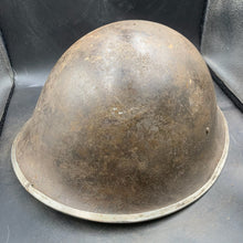 Lade das Bild in den Galerie-Viewer, Original British/Canadian Army WW2 Mk3 Turtle High Rivet Combat Steel Helmet - The Militaria Shop