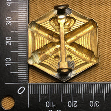 Load image into Gallery viewer, Original WW2 Dutch Netherlands Army Shoulder Badge Artillery - The Militaria Shop