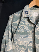 Load image into Gallery viewer, US Air Force Issue ACU Digicam Digital Camouflage Ripstop Shirt - 36"L - Captain - The Militaria Shop