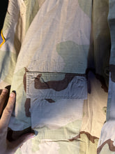 Load image into Gallery viewer, Gulf War US Army DCU Camouflaged Combat Field Coat/Jacket - Medium/Long - The Militaria Shop