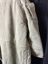 Lade das Bild in den Galerie-Viewer, Genuine British Army Issue 1950s Middle Parka Coat Size 3 - 43" Chest - RARE - The Militaria Shop