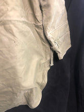 Load image into Gallery viewer, Original British Army OD Green Middle Parka - Size 5 - 44" Chest - The Militaria Shop