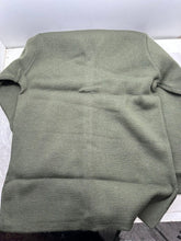 Lade das Bild in den Galerie-Viewer, NEW British Army Surplus Women's Wool Cardigan Olive Sweater - Size 84cm Bust - The Militaria Shop