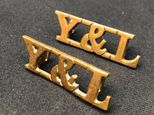 Load image into Gallery viewer, Original WW1 British Army Brass Shoulder Titles - York & Lancaster Regiment - The Militaria Shop
