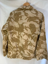 Lade das Bild in den Galerie-Viewer, Genuine British Army Desert DPM Combat Tropical Jacket - Size 180/104 - The Militaria Shop