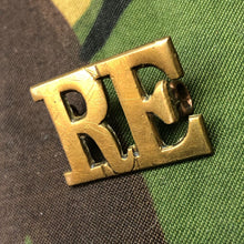 Load image into Gallery viewer, Genuine British Army WW1 Brass Shoulder Title - Royal Engineers - The Militaria Shop