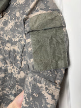 Load image into Gallery viewer, Surplus US Army ACU Combat Uniform Jacket-Medium Regular - The Militaria Shop