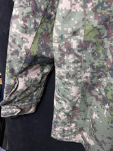 Lade das Bild in den Galerie-Viewer, Genuine Republic of Korea Navy Digital Camouflage Jacket Uniform - 46" Chest - The Militaria Shop