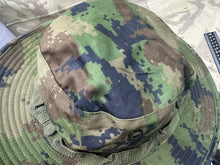 Load image into Gallery viewer, Genuine US Army Jungle Camouflage Boonie Sun Hat Hot Weather Type II - Size 8 - The Militaria Shop