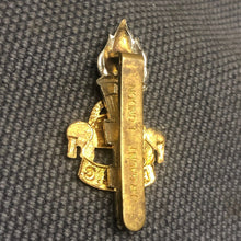 Load image into Gallery viewer, Original WW2 British Army Cap Badge - Royal Army Education Corps - The Militaria Shop