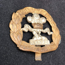 Lade das Bild in den Galerie-Viewer, Original WW2 British Army Cap Badge - South Lancashire Prince of Wales Volunteer - The Militaria Shop