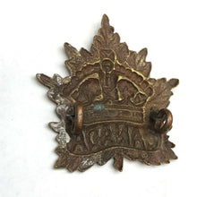 Load image into Gallery viewer, Original WW2 Canadian Army Cap Badge - Canadian General Service - The Militaria Shop