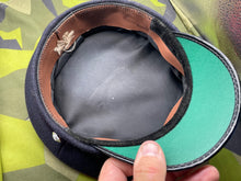 Lade das Bild in den Galerie-Viewer, Original British Army REME Royal Electrical Mechanical Engineer Peaked Cap -58cm - The Militaria Shop