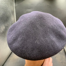 Lade das Bild in den Galerie-Viewer, Genuine British Army Forces All Regiment Wool Beret - Size 63 - The Militaria Shop