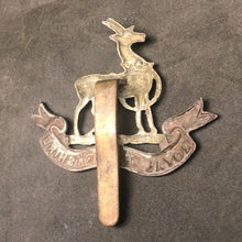 Load image into Gallery viewer, Original WW2 British Army Cap Badge - Royal Warwickshire - The Militaria Shop