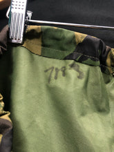 Load image into Gallery viewer, British Army Surplus DPM Camouflage MVP Overtrousers - Size 36" Waist - The Militaria Shop