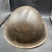 Charger l'image dans la galerie, Original British/Canadian Army WW2 Mk3 Turtle High Rivet Combat Steel Helmet - The Militaria Shop