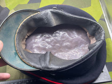 Charger l'image dans la galerie, Original British Army - Royal Artillery Peaked Cap - Size 57cm - The Militaria Shop