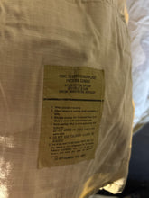 Charger l'image dans la galerie, Gulf War US Army DCU Camouflaged Combat Field Coat/Jacket - Large/Long - The Militaria Shop