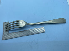 Lade das Bild in den Galerie-Viewer, Original WW1 / WW2 Australian Army Marked Mess Fork - The Militaria Shop
