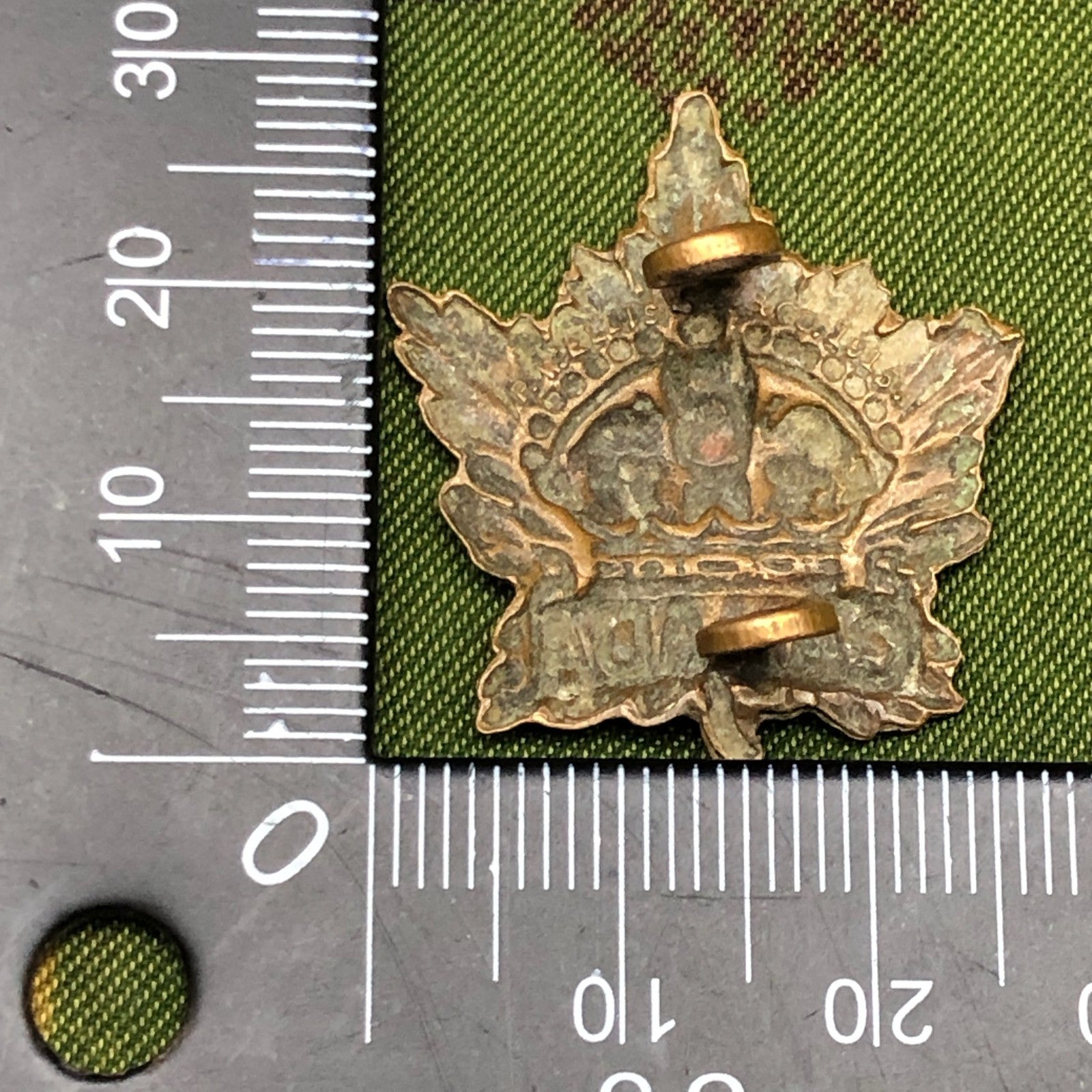 Original WW2 Canadian Army General Service Collar Badge - The Militaria Shop