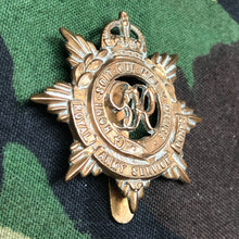 Load image into Gallery viewer, Original WW2 British Army Royal Army Service Corps Cap Badge - Kings Crown - The Militaria Shop