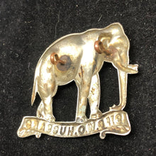 Lade das Bild in den Galerie-Viewer, Original WW1 British Army Cap Badge - 19th Prince Of Wales' Own Hussars - The Militaria Shop