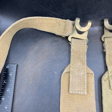 Lade das Bild in den Galerie-Viewer, Original WW2 British Army 37 Pattern Equipment Webbing L Strap Set - The Militaria Shop