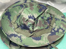 Load image into Gallery viewer, Genuine US Army Jungle Camouflage Boonie Sun Hat Hot Weather Type II - Size 7 - The Militaria Shop