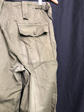 Charger l'image dans la galerie, British Army OD Green Lightweight Combat Trousers - Size 75/76/92 - The Militaria Shop