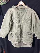 Lade das Bild in den Galerie-Viewer, Genuine British Army Issue 1950s Middle Parka Coat Size 3 - 43" Chest - RARE - The Militaria Shop