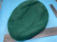 Charger l'image dans la galerie, Original British Army Green Beret - Size 7 - The Militaria Shop