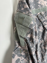 Load image into Gallery viewer, Surplus US Army ACU Combat Uniform Jacket-Medium Regular - The Militaria Shop
