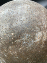 Lade das Bild in den Galerie-Viewer, Original WW2 British/Canadian Army Mk3 Turtle Combat Helmet - The Militaria Shop