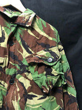 Charger l'image dans la galerie, Genuine British Army Surplus DPM Camouflaged Combat Smock - Size 180/96 - The Militaria Shop