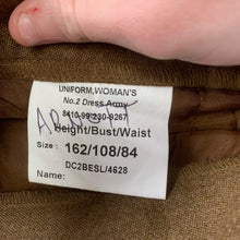 Charger l'image dans la galerie, British Army Woman's No2 Dress Uniform Skirt - Grade 1 - Size 68cm Waist - The Militaria Shop