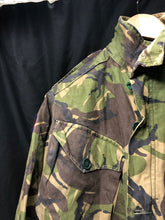 Load image into Gallery viewer, Genuine British Army Jungle Pattern DPM Combat Jacket Smock - Size 170/96 - The Militaria Shop