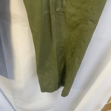 Charger l'image dans la galerie, Genuine British Army Surplus Lightweight Men's Trousers - Size 72/80/96 - The Militaria Shop