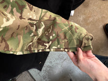 Lade das Bild in den Galerie-Viewer, Genuine British Army MTP Combat Windproof Trousers - Size 82/96/112 - The Militaria Shop