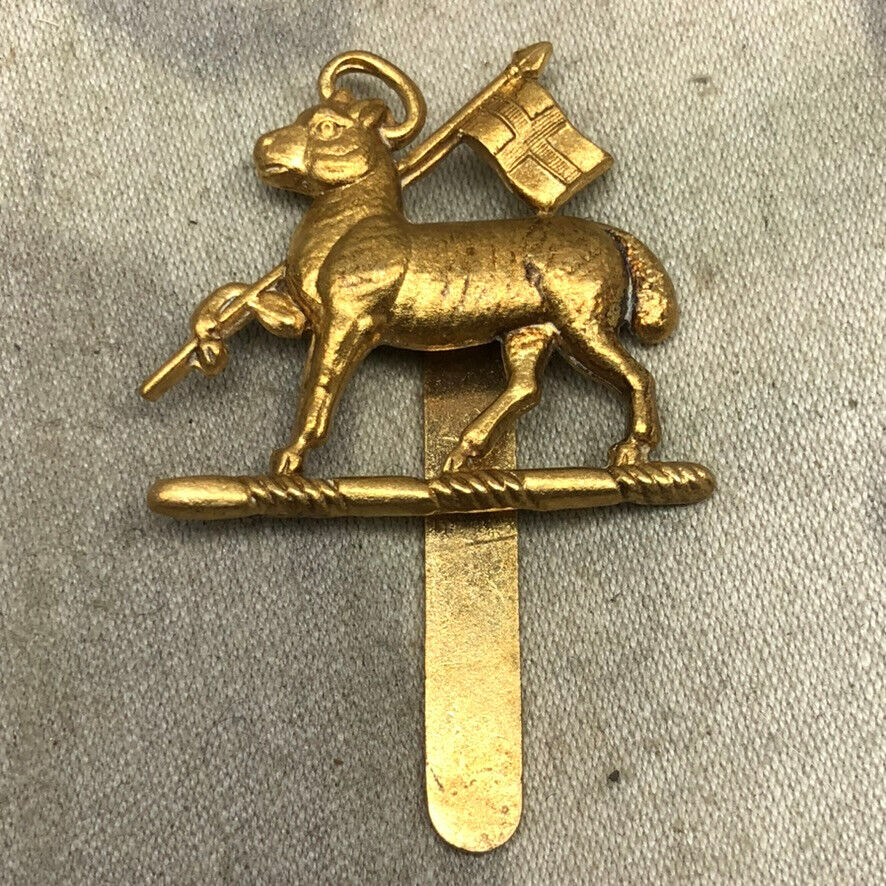 Original British Army Queen's Royal Regiment (West Surrey) Cap Badge - The Militaria Shop