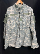 Load image into Gallery viewer, US Army Issue ACU Digicam Digital Camouflage Ripstop Shirt - Medium Long - The Militaria Shop