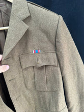 Lade das Bild in den Galerie-Viewer, British Army Surplus No.2 Service Dress Jacket - Mercian Reg - Size 176/104/96 - The Militaria Shop