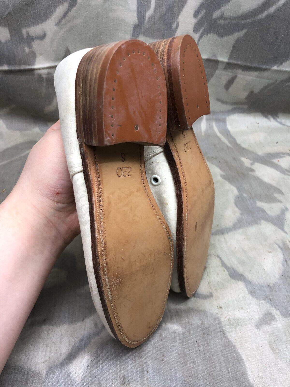 Genuine British Army Women's White Summer Shoes - WW2 Pattern - Size UK 3 S - The Militaria Shop