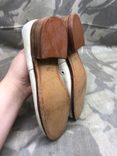 Load image into Gallery viewer, Genuine British Army Women's White Summer Shoes - WW2 Pattern - Size UK 3 S - The Militaria Shop