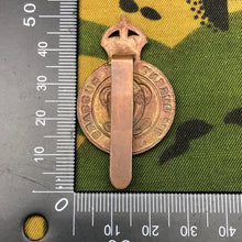 Load image into Gallery viewer, Original WW1 British Cap Badge - 7th Queen's Own Hussars - The Militaria Shop