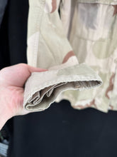 Load image into Gallery viewer, Gulf War US Army DCU Camouflaged Combat Field Coat/Jacket - Medium/Regular - The Militaria Shop