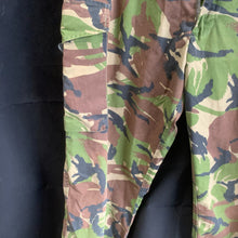 Load image into Gallery viewer, Genuine British Army S95 DPM Lightweight Combat Trousers Grade 1 Size 80/76/92 - The Militaria Shop