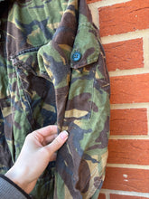 Load image into Gallery viewer, Surplus British Army DPM Smock Combat Size 180/96 - The Militaria Shop